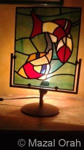 Lampe vitrail poissons, objet de décoration luminaire